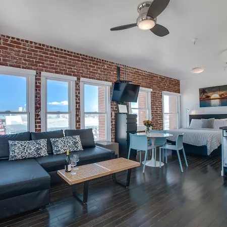 Venice Breeze Suites-3