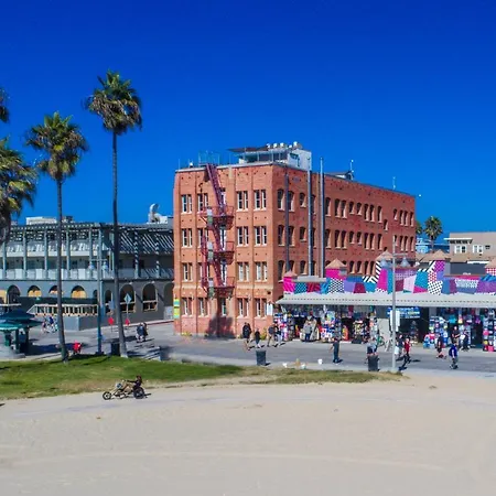 Venice Breeze Suites-3